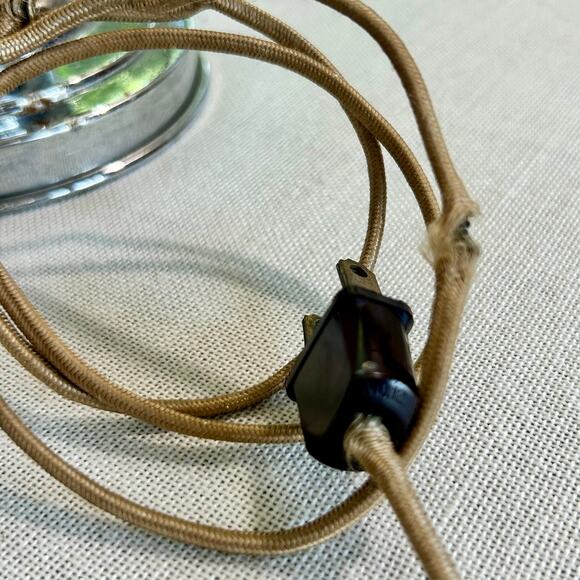 Vintage Art Deco Pink Torpedo Glass Lamps, Skyscraper Frosted Boudoir Lamp Set - Picture 8 of 13